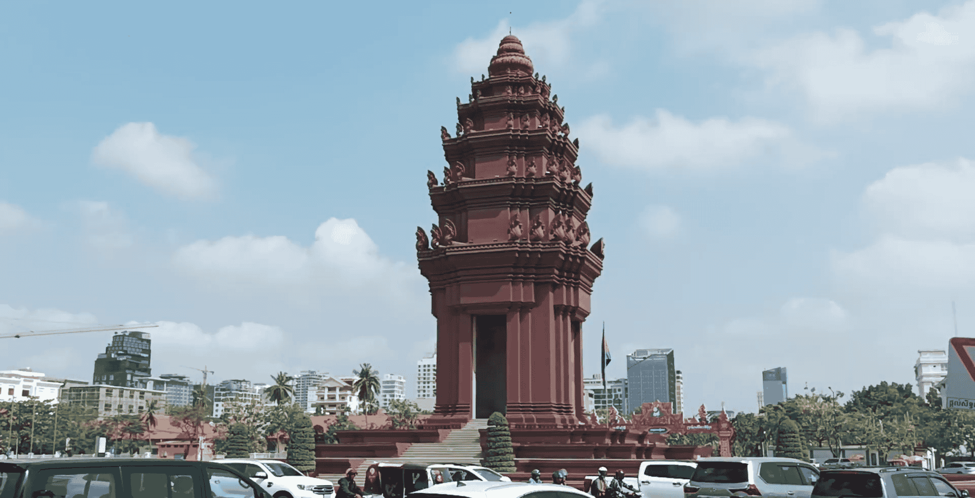 Monument indépendance dans le centre de phnom penh