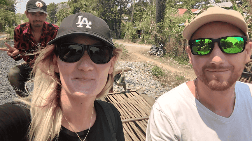 Nous sur le bamboo train Battambang