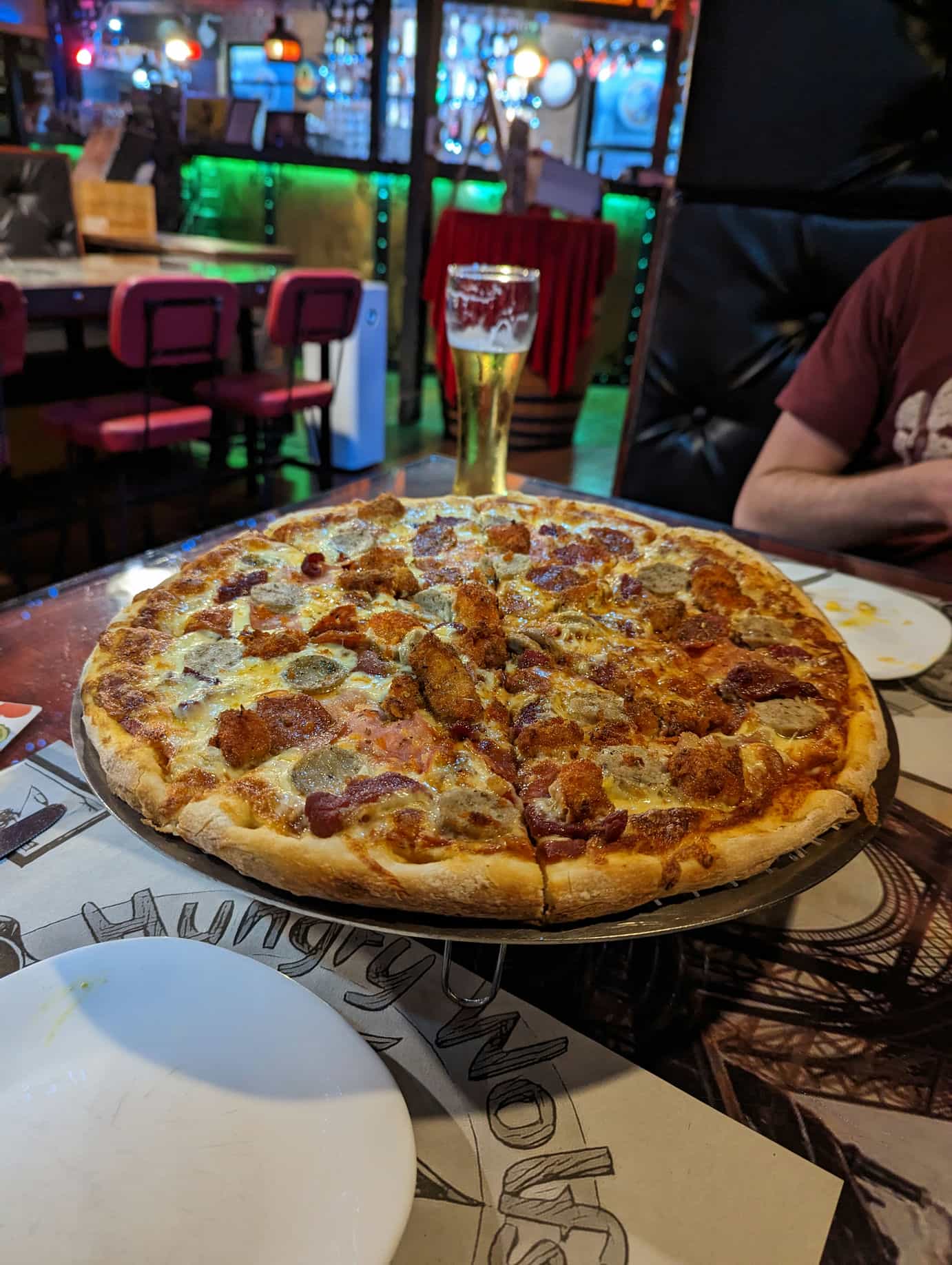 pizza Hungry Wolf's Steak & Ale-House pizza Hungry Wolf's Steak & Ale-House